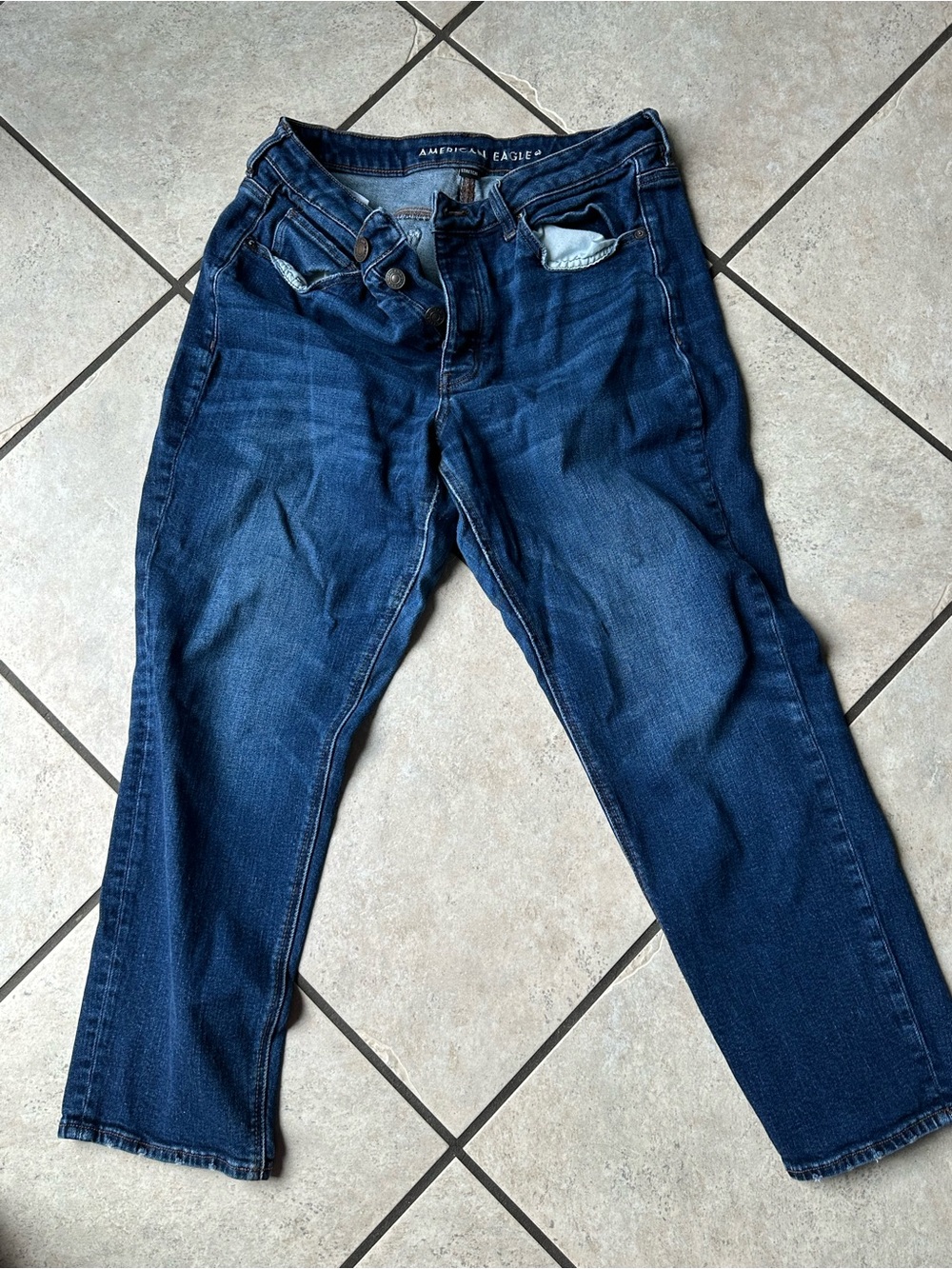 American Eagle Outfitters Women’s Tomgirl Jeans